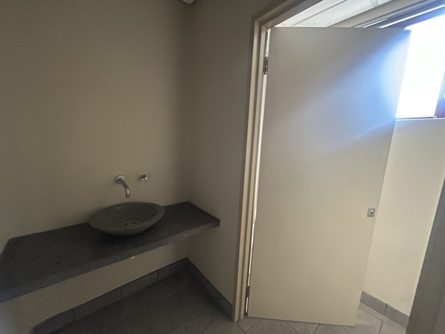 To Let Commercial Property for Rent in Tyger Valley Western Cape